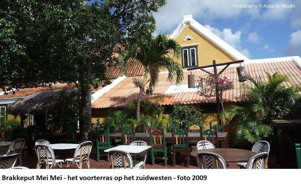 09. Brakkeput Mei Mei voorterras op het zuidwesten 2009